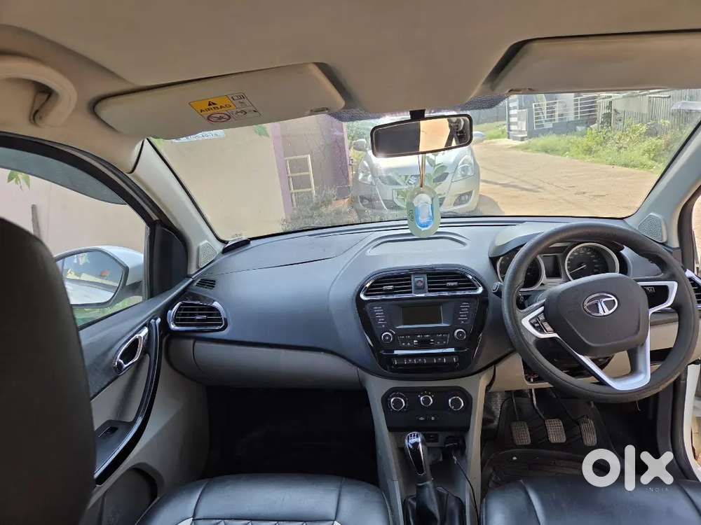 Tata Tiago  Revotron Xz