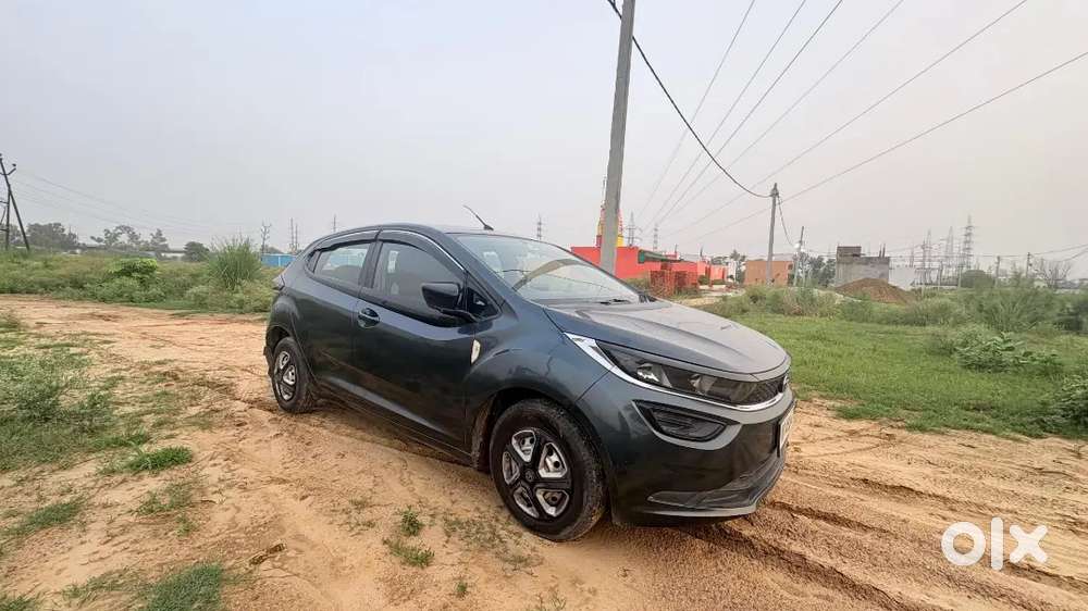 Tata Altroz 2021 Petrol Well Maintained