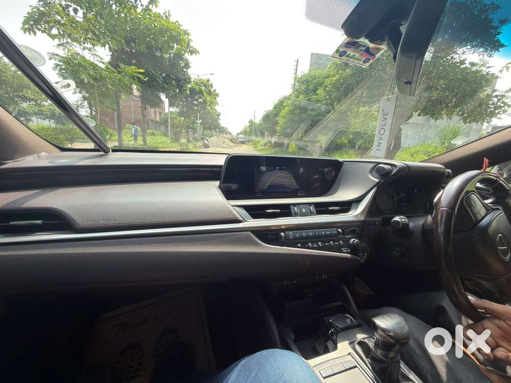 Lexus Es 300h 2019 Model