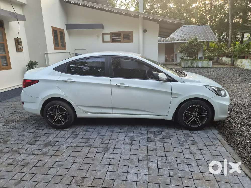 Hyundai Verna 2013 Diesel 81000 Km Driven