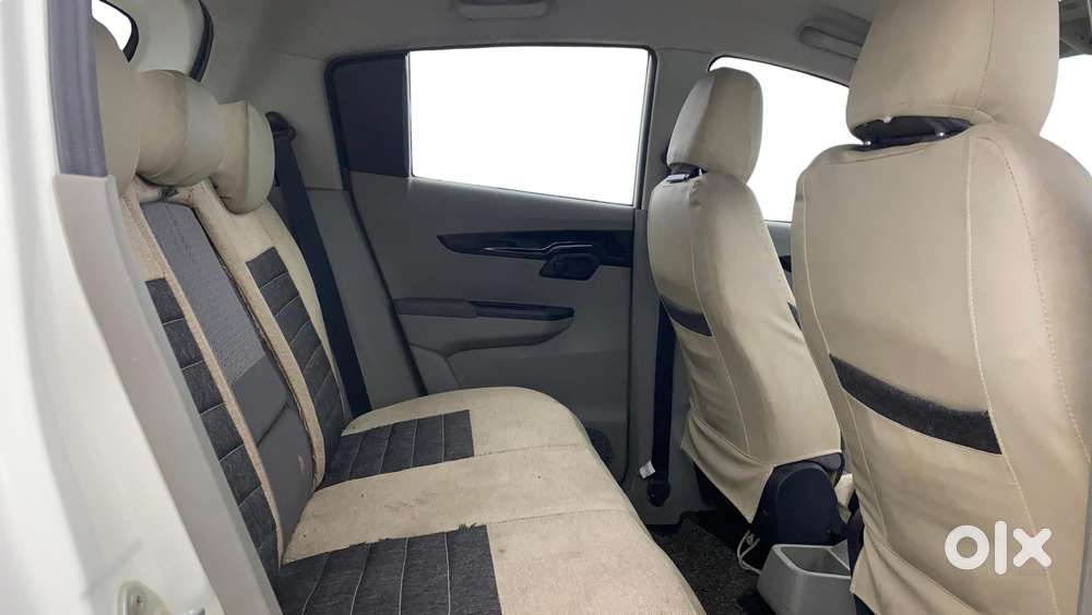 Mahindra Kuv 100 2016-2017 Mfalcon G80 K8 5str, 2016, Petrol