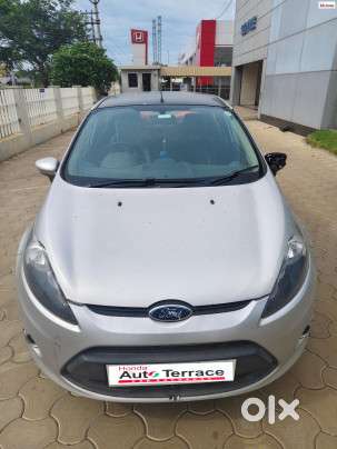 Ford Fiesta At, 2012, Petrol