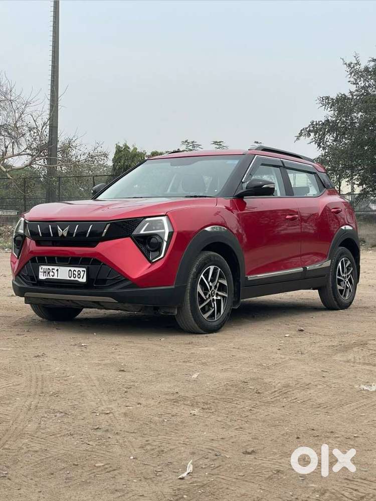 Mahindra Xuv 3xo Ax5 Pm Mt, 2024, Petrol