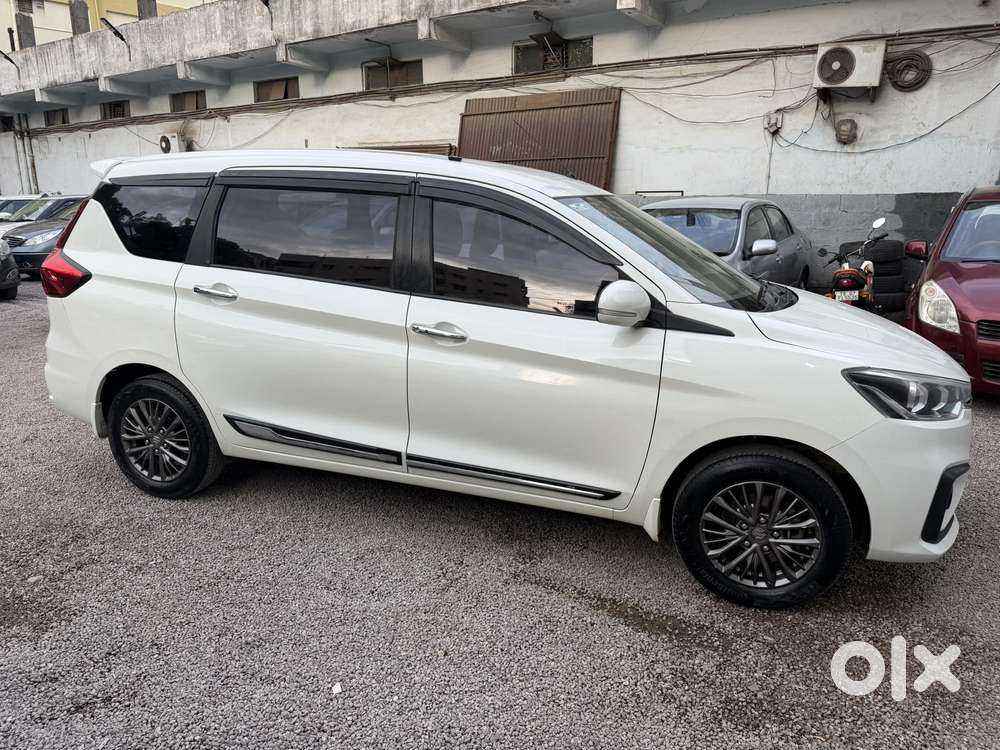 Maruti Suzuki Ertiga Zxi Plus Shvs, 2022, Petrol