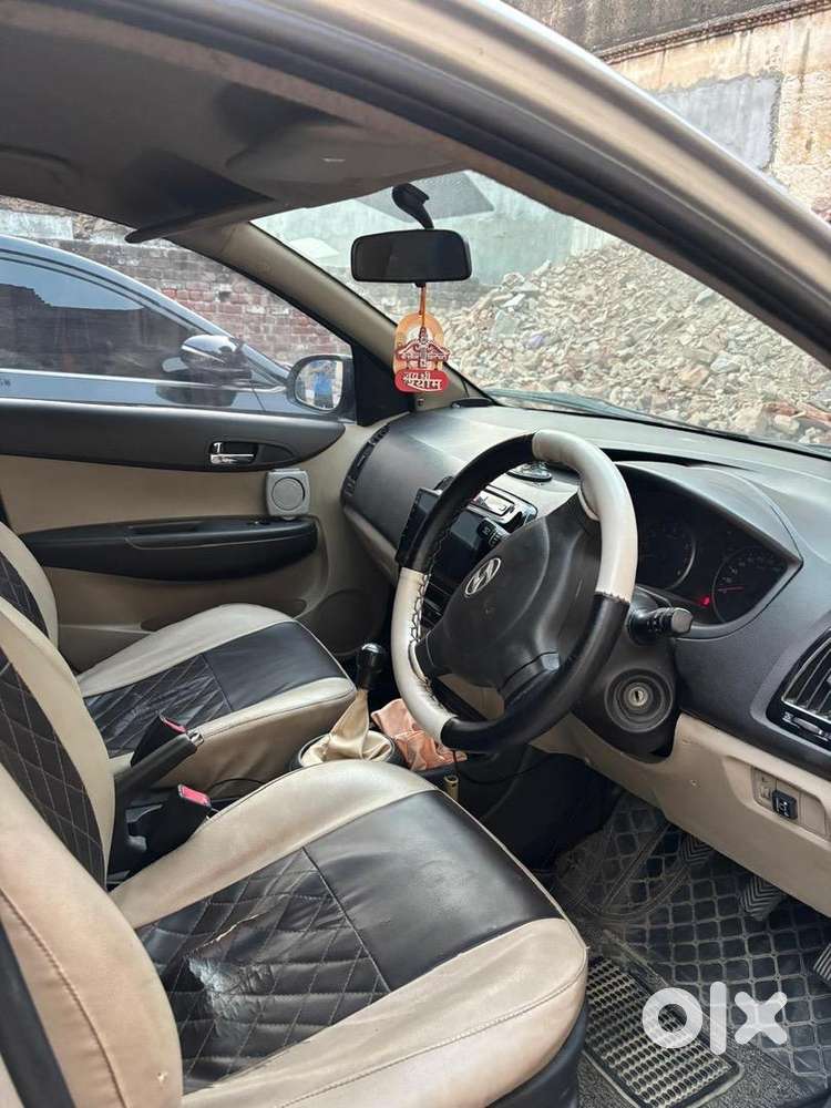 Hyundai Car Manual 2014