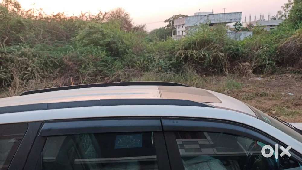 Mahindra Xuv500 2016 Diesel 65000 Km Driven