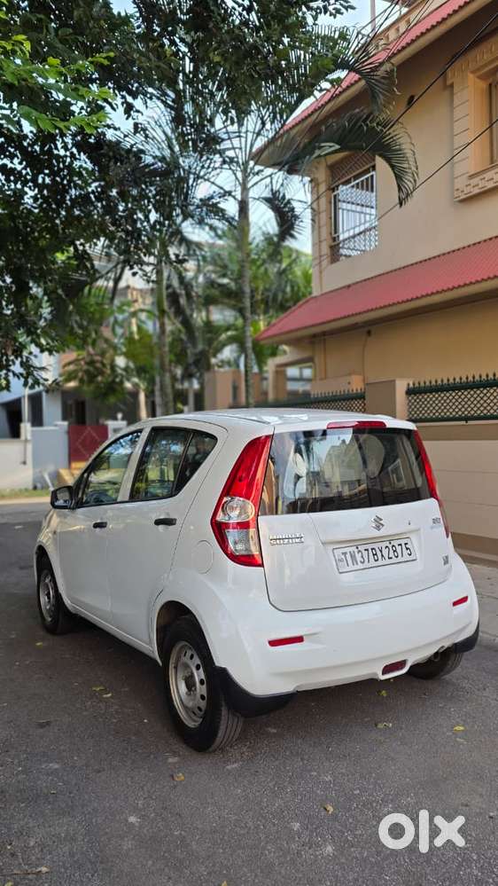 Maruti Suzuki Ritz Lxi, 2012, Petrol