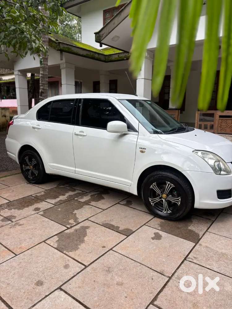 Maruti Suzuki Swift Dzire Tour 2012 Diesel 177000 Km Driven