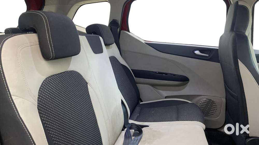 Renault Triber Rxz, 2020, Petrol