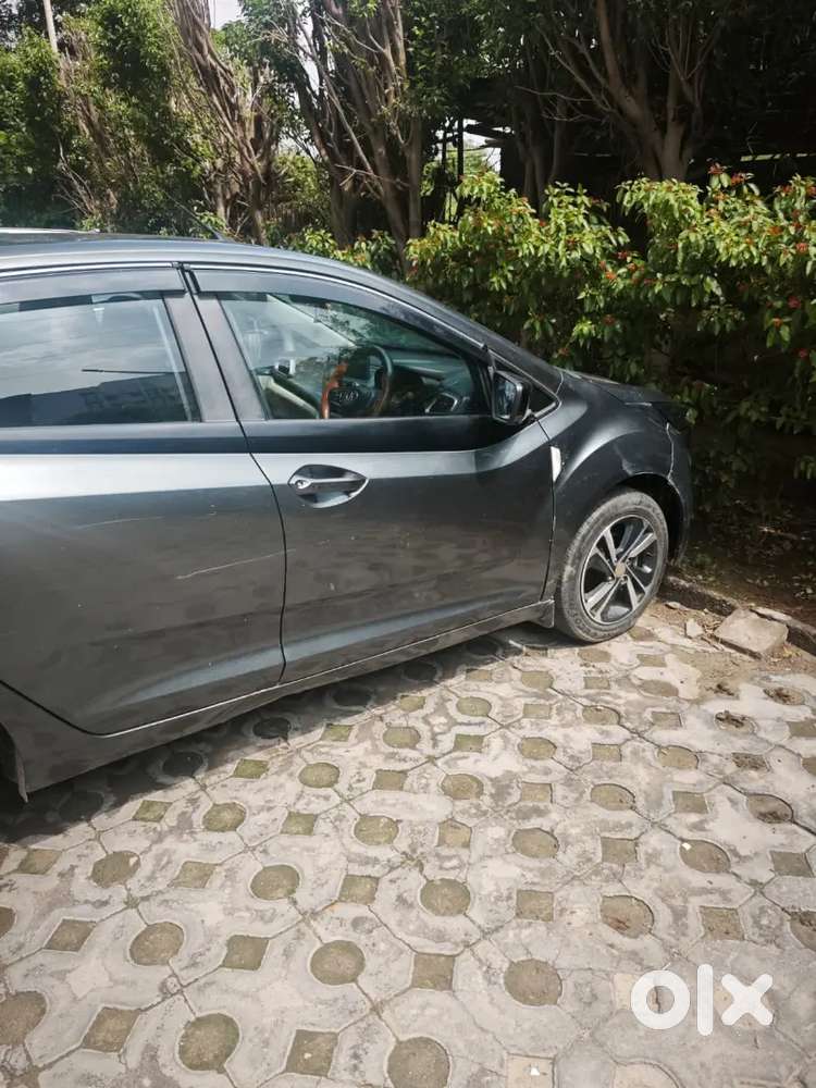 Tata Altroz 1.2 Xma Plus 2023 Model