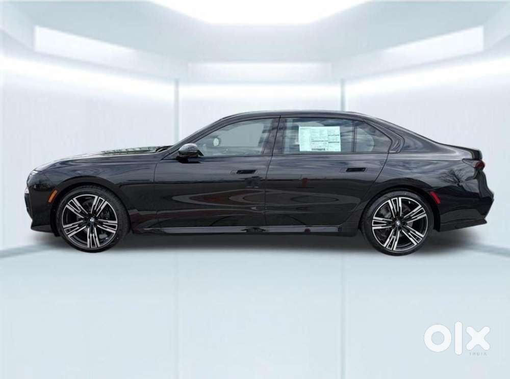 Bmw 7 Series 740i M Sport Petrol Automatic, 2023, Petrol