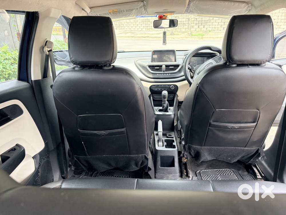 Tata Altroz 1.2 Xm Plus, 2022, Petrol