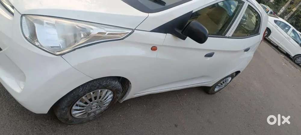 Hyundai Eon 2013 Petrol & Bs6 Cng Kit Well Maintaied