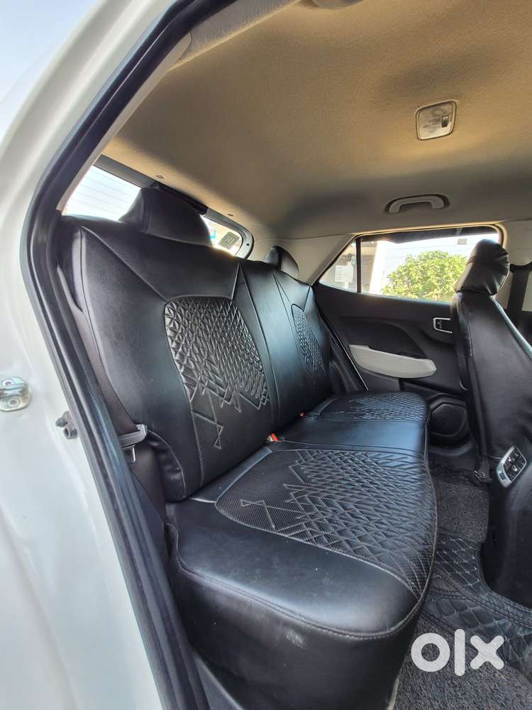 Hyundai Venue S (o) 1.2 Petrol Knight Edition, 2025, Petrol