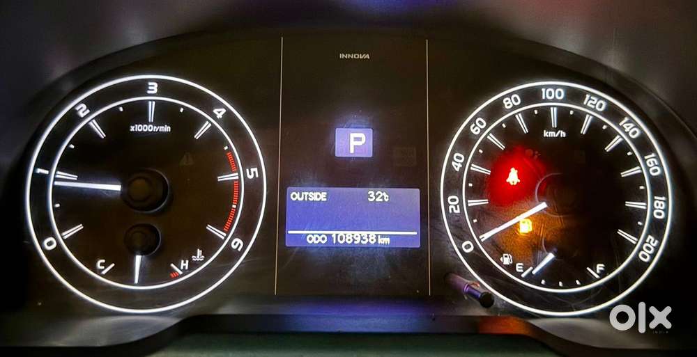Toyota Innova Crysta [2020-ongoing] 2.4 Gx At 7 Str, 2021, Diesel