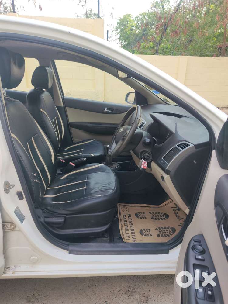 Hyundai I20 Sportz 1.2 Bs-iv, 2013, Cng & Hybrids