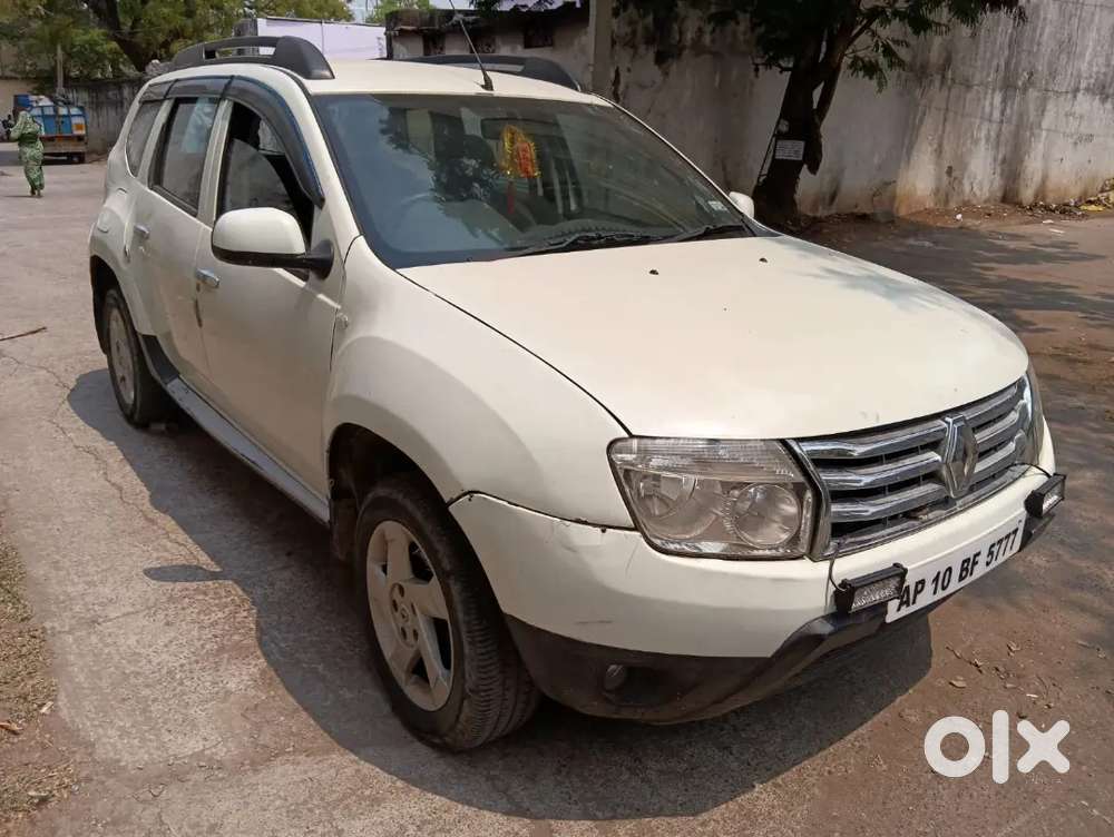 Duster 2013 Model Valid 12/2028 Valid Insurance