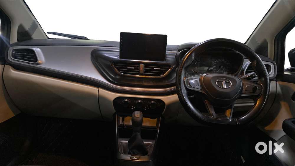 Tata Altroz Xe Petrol, 2022, Petrol