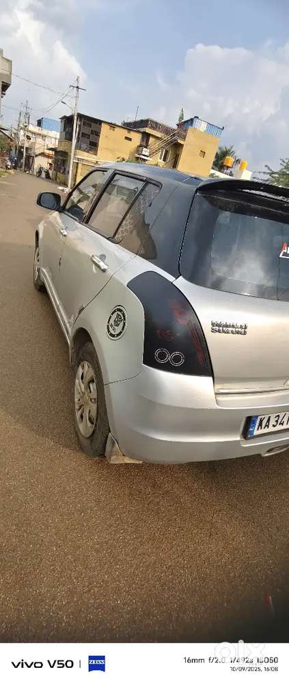 Maruti Suzuki Swift 2009 Diesel 202000 Km Driven