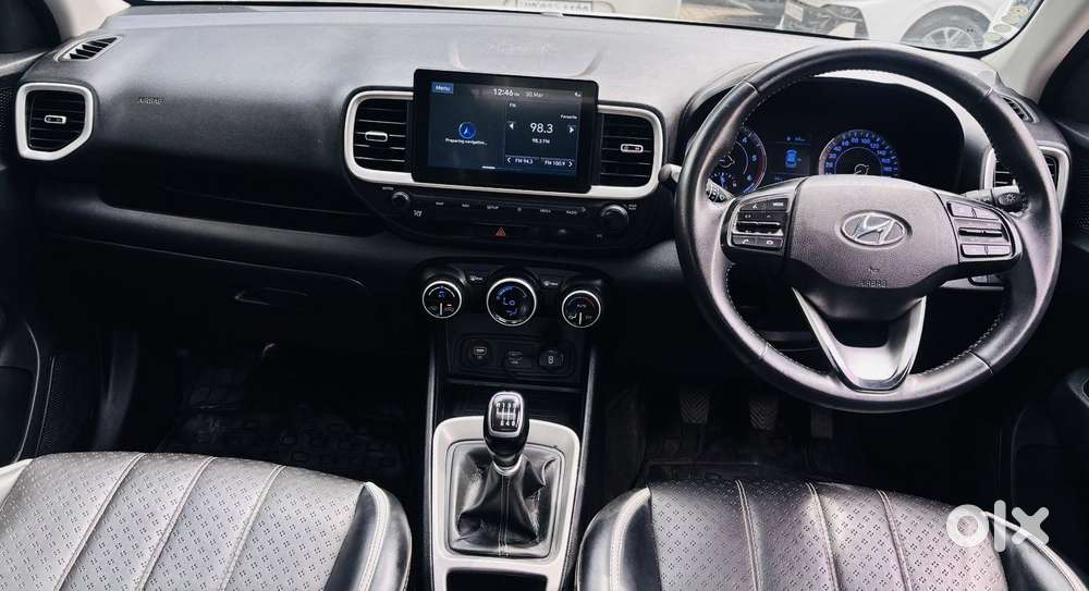 Hyundai Venue Sx Dual Tone Turbo, 2020, Diesel