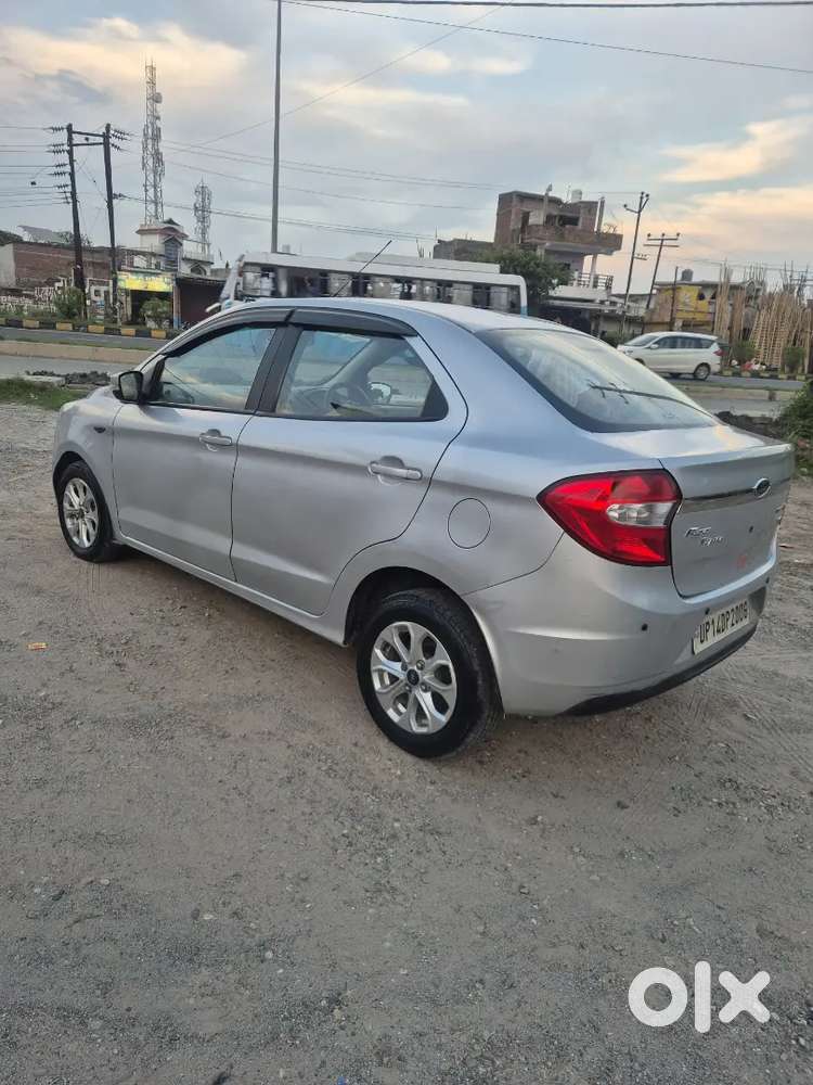 Ford Aspire Titanium Blu 2018