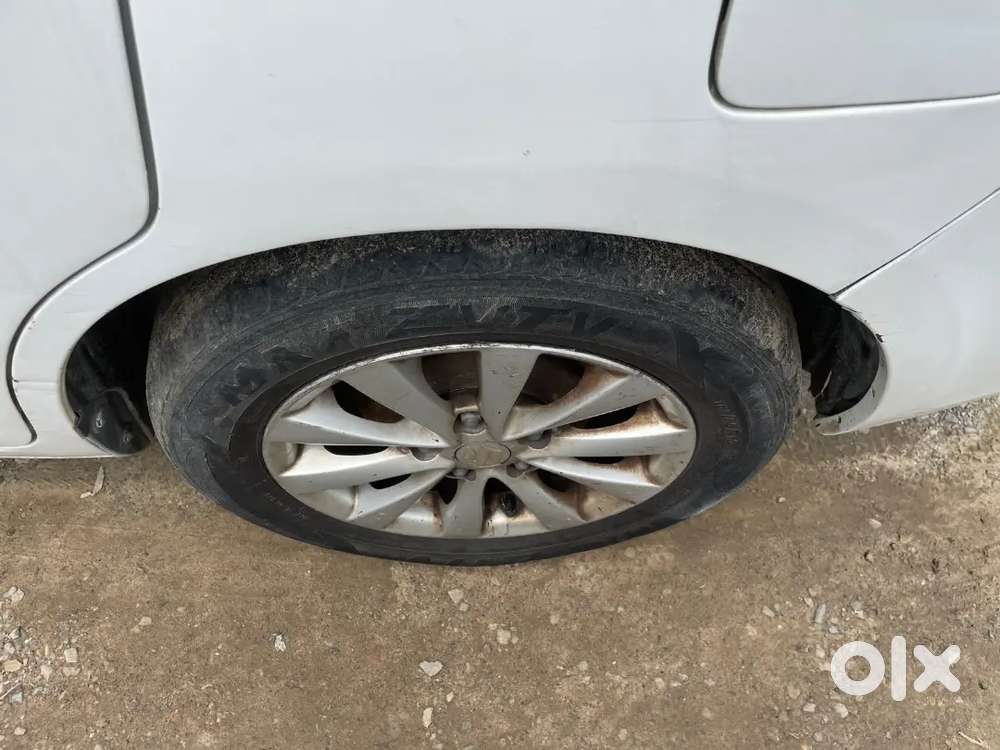 Maruti Suzuki Ertiga 2012 Diesel 96000 Km Driven