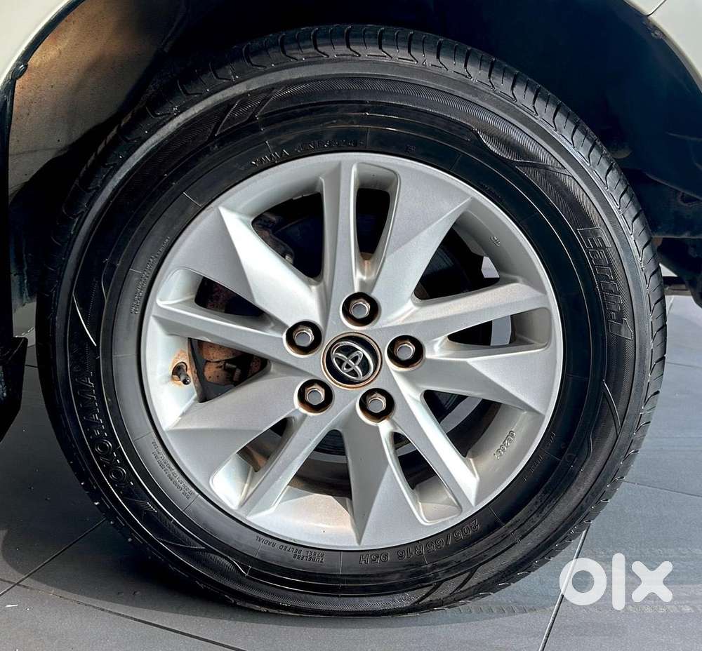 Toyota Innova Crysta 2.7 Vx Mt, 2017, Petrol
