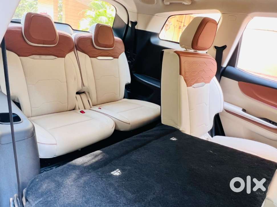 Mahindra Xuv 7xo Ax7l At, 2026, Petrol