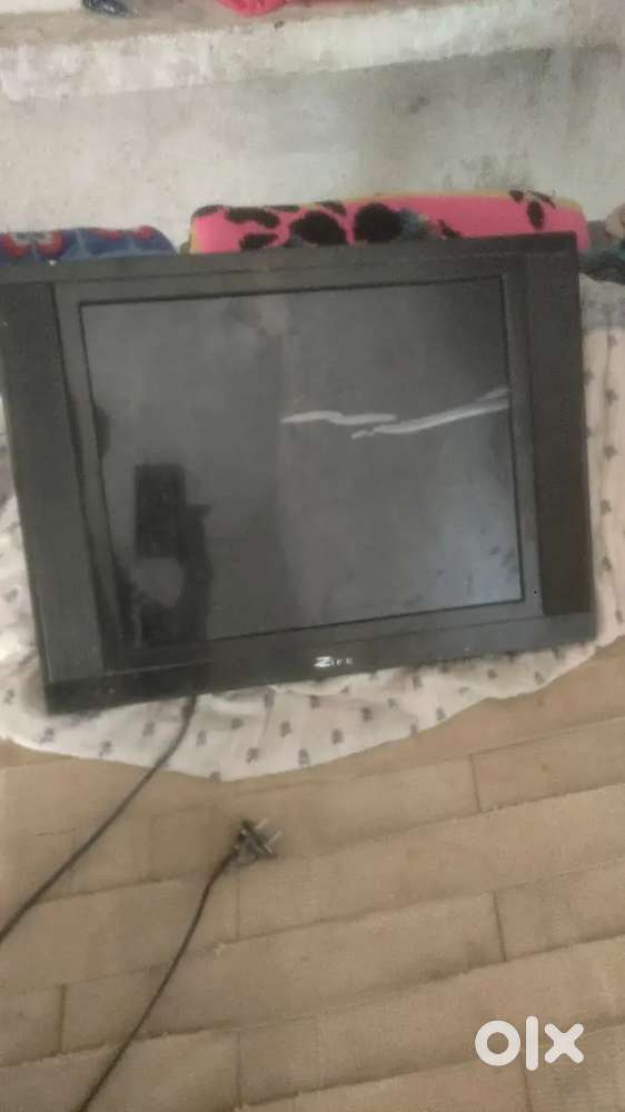 ZIFE 21 inch Flat CRT TV - Ekdam Chalu Condition

Location: Village Si