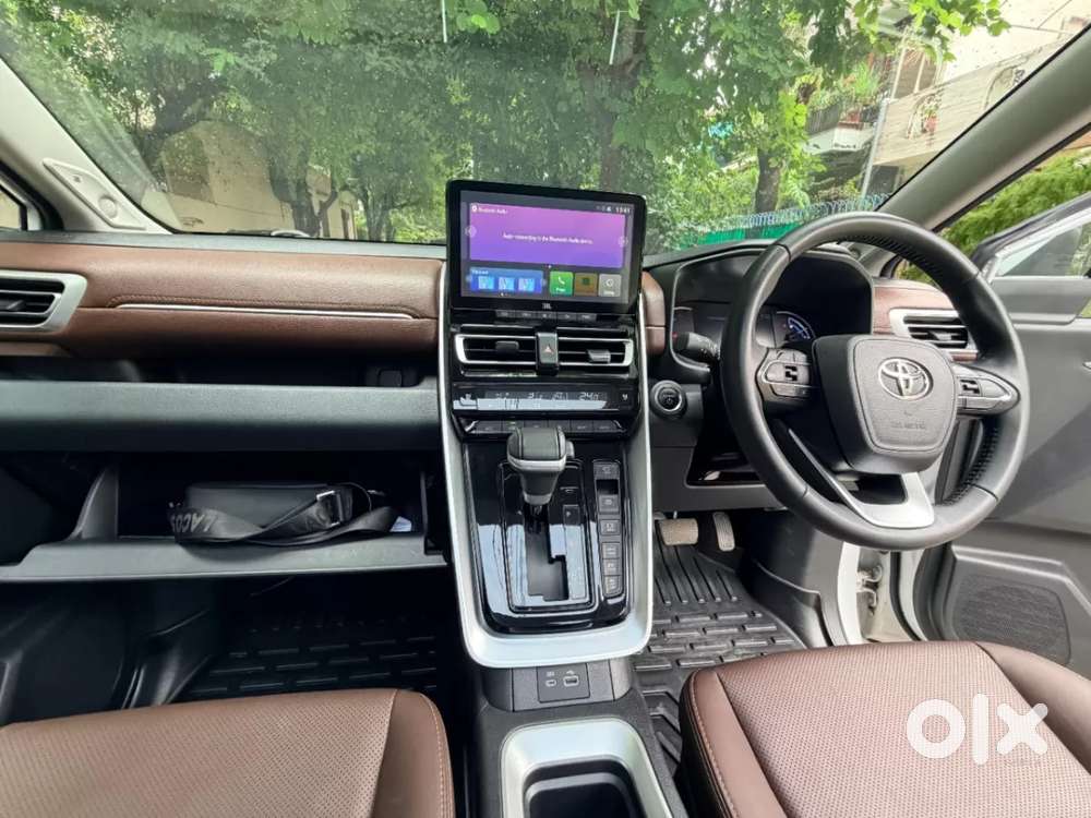 Toyota Innova Hycross, 2026, Petrol