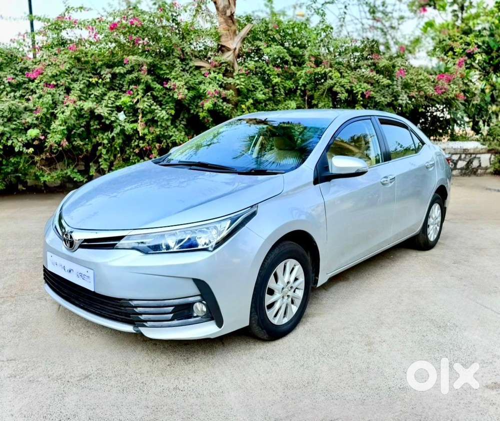 Cng+petrol 2018 Facelift Toyota Altis In Well Maintained Condition