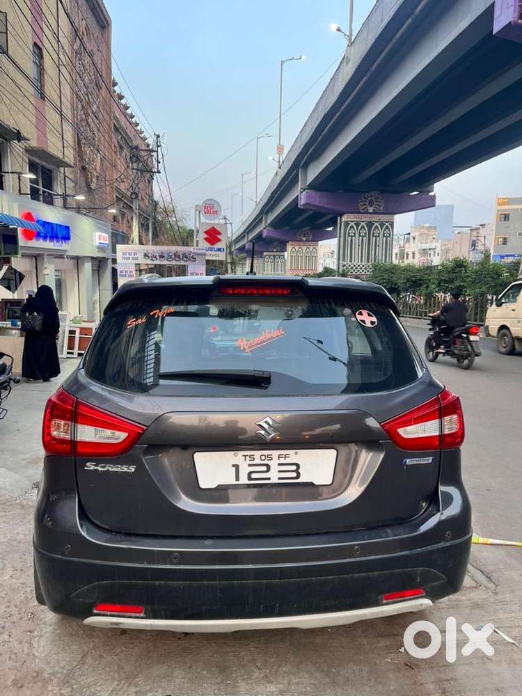 Maruti Suzuki S-cross 2020 Petrol Well Maintained