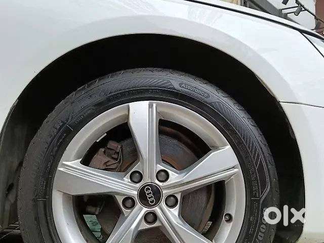 Audi A4 Premium 2023
