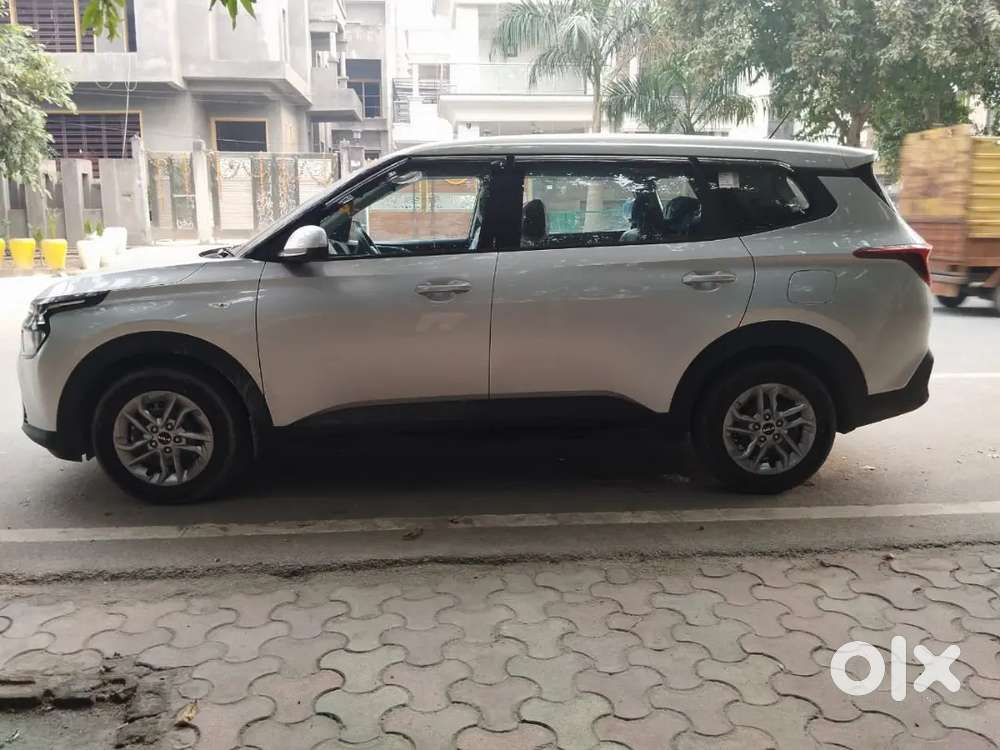 Kia Carens Diesel 2023 Variant
