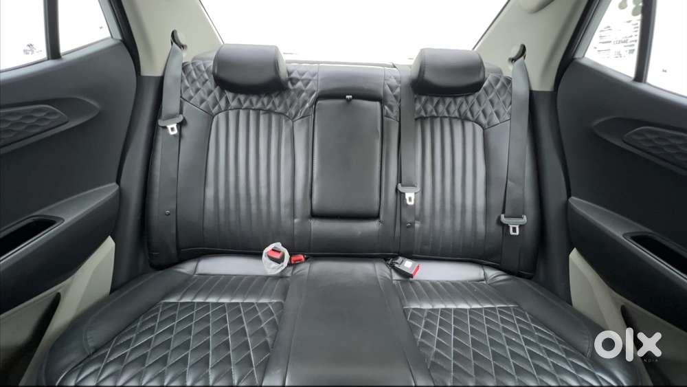 Hyundai Aura [2023-ongoing] 1.2 S Petrol Manual, 2025, Petrol
