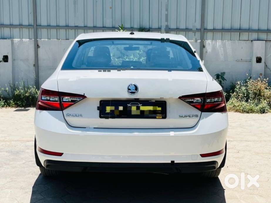 Skoda Superb 2.0 L&k Tsi At, 2019, Petrol