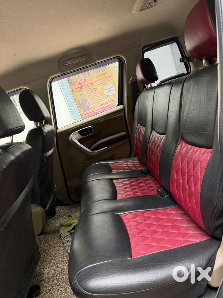 Mahindra Tuv 300 Mhawk100 T8 Dual Tone, 2016, Diesel