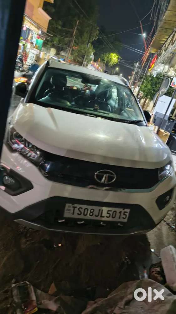 Tata Nexon Xz Plus Hs Diesel  Topend Model