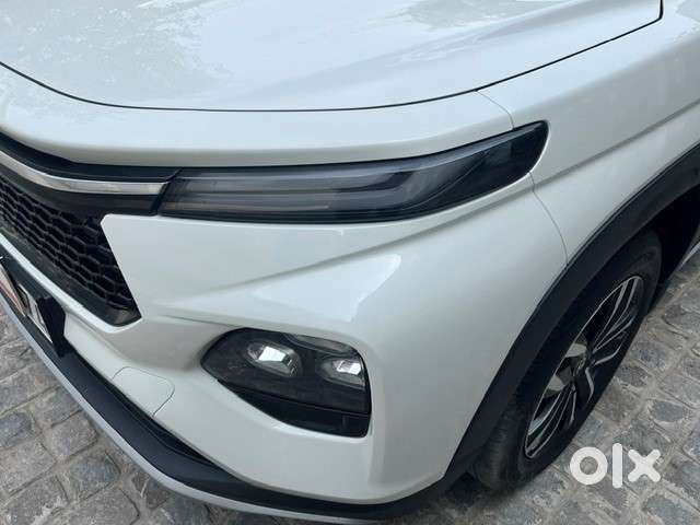 Toyota Urban Cruiser Taisor V 1.0 Petrol Mt, 2024, Petrol