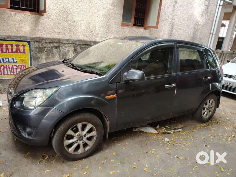Ford Figo Diesel Zxi 2012