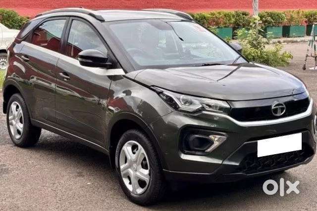 Tata Nexon 1.2 Revotron Xm Plus (s), 2023, Petrol