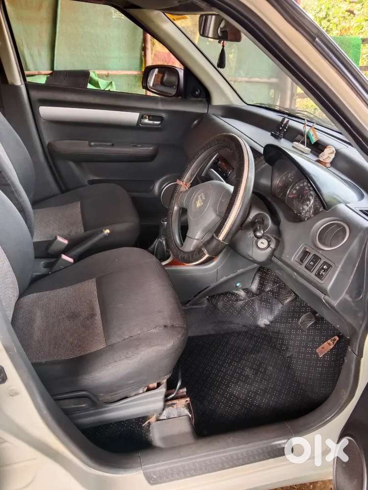 फुल कंडिशन गाडी