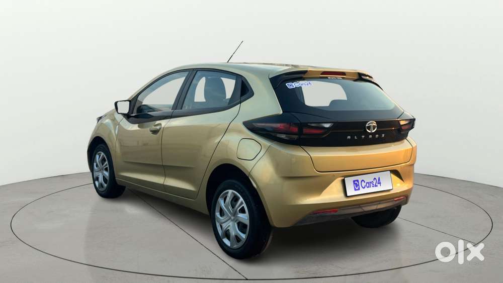 Tata Altroz 1.2 Xm Plus, 2022, Petrol