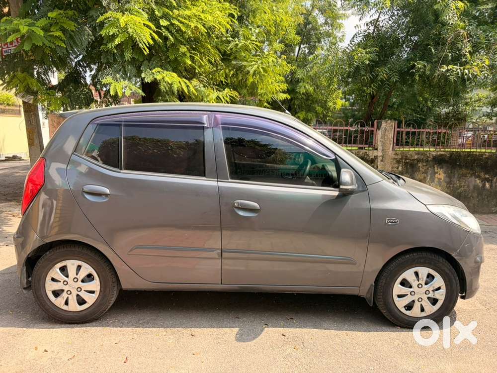 Hyundai I10 Sportz 2011