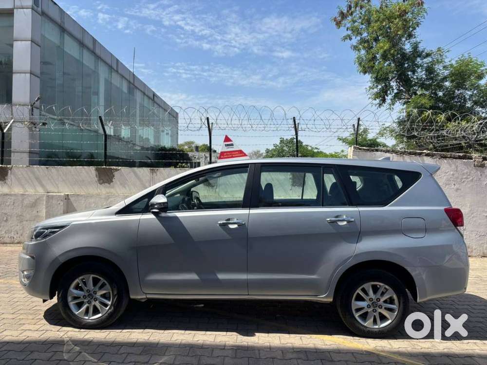 Toyota Innova Crysta [2020-ongoing] 2.4 Vx 8 Str, 2023, Diesel