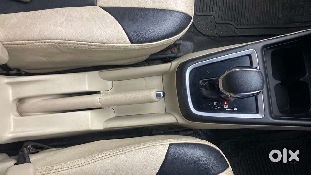 Maruti Suzuki Swift Dzire Amt Vxi, 2018, Petrol