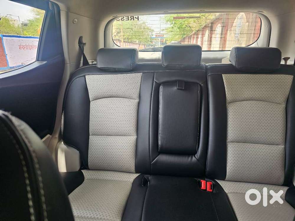 Suv 300 Top Modal, Make August, 2022, 27000 Run 1st Owner Is On Sell