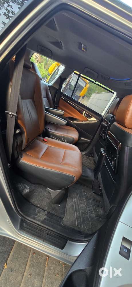 Toyota Innova Crysta [2020-ongoing] 2.7 Zx At 7 Str, 2022, Petrol