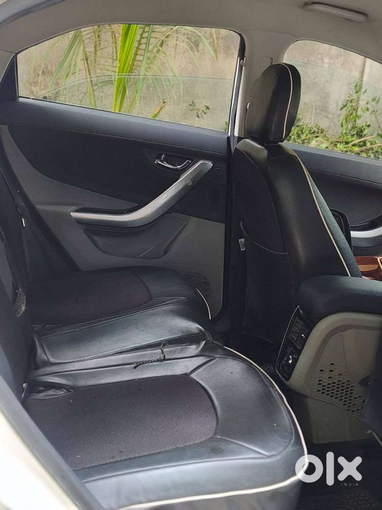 Well Maintained Tata Nexon 1st Owner Car