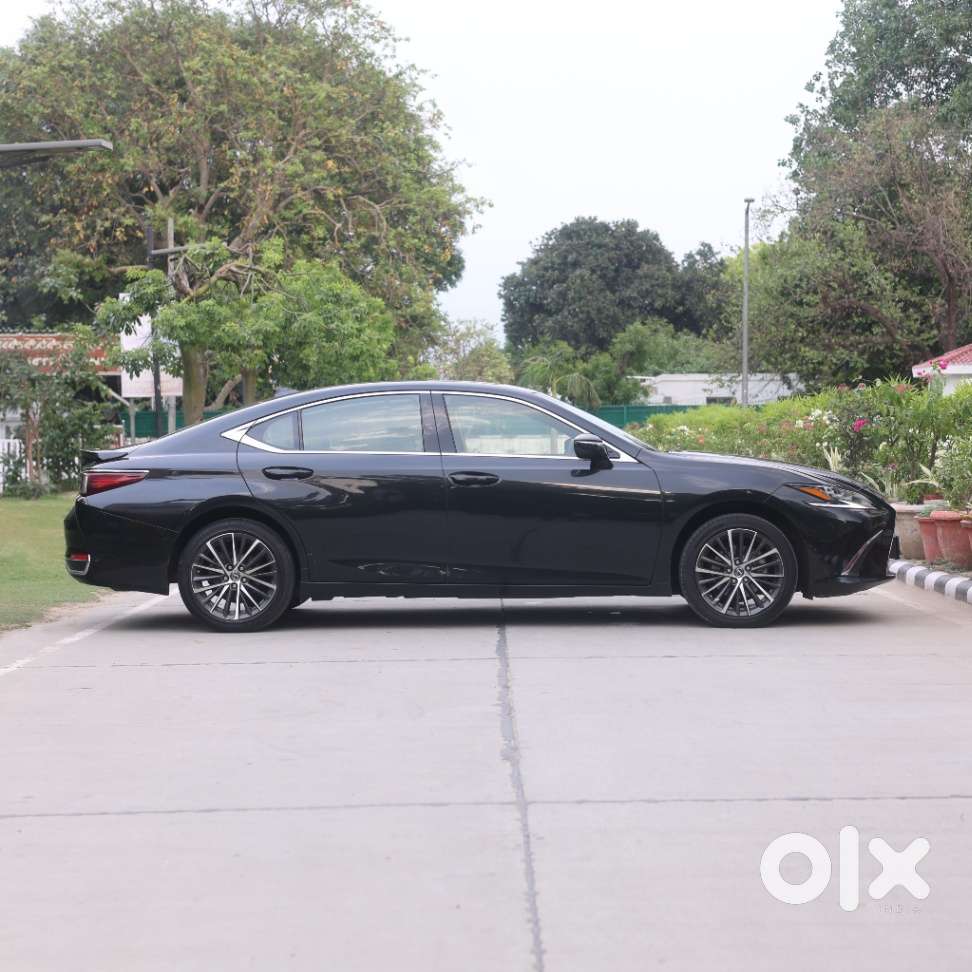 Lexus Es 300h Luxury, 2025, Petrol